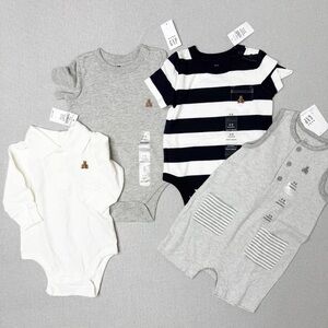 Baby‎ Gap Bundle of 4 Basic Staples cotton jersey knit grey white stripe 3-6 mo